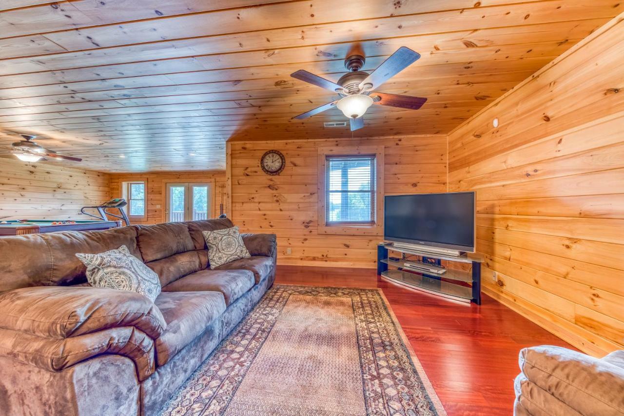 Majestic Lakefront Lodge Sevierville Extérieur photo