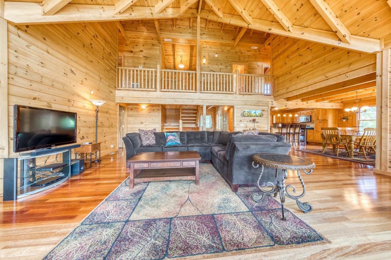 Majestic Lakefront Lodge Sevierville Extérieur photo