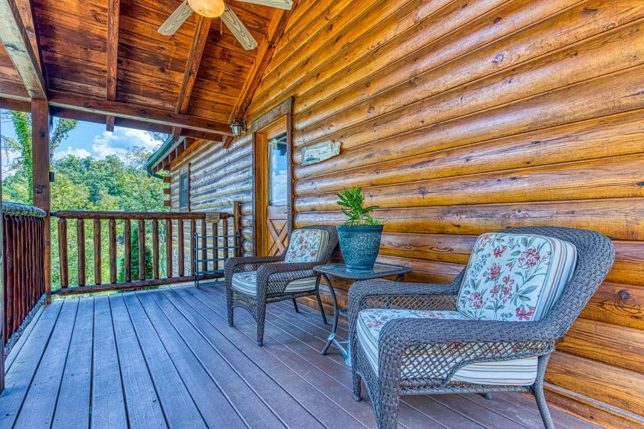 Majestic Lakefront Lodge Sevierville Extérieur photo