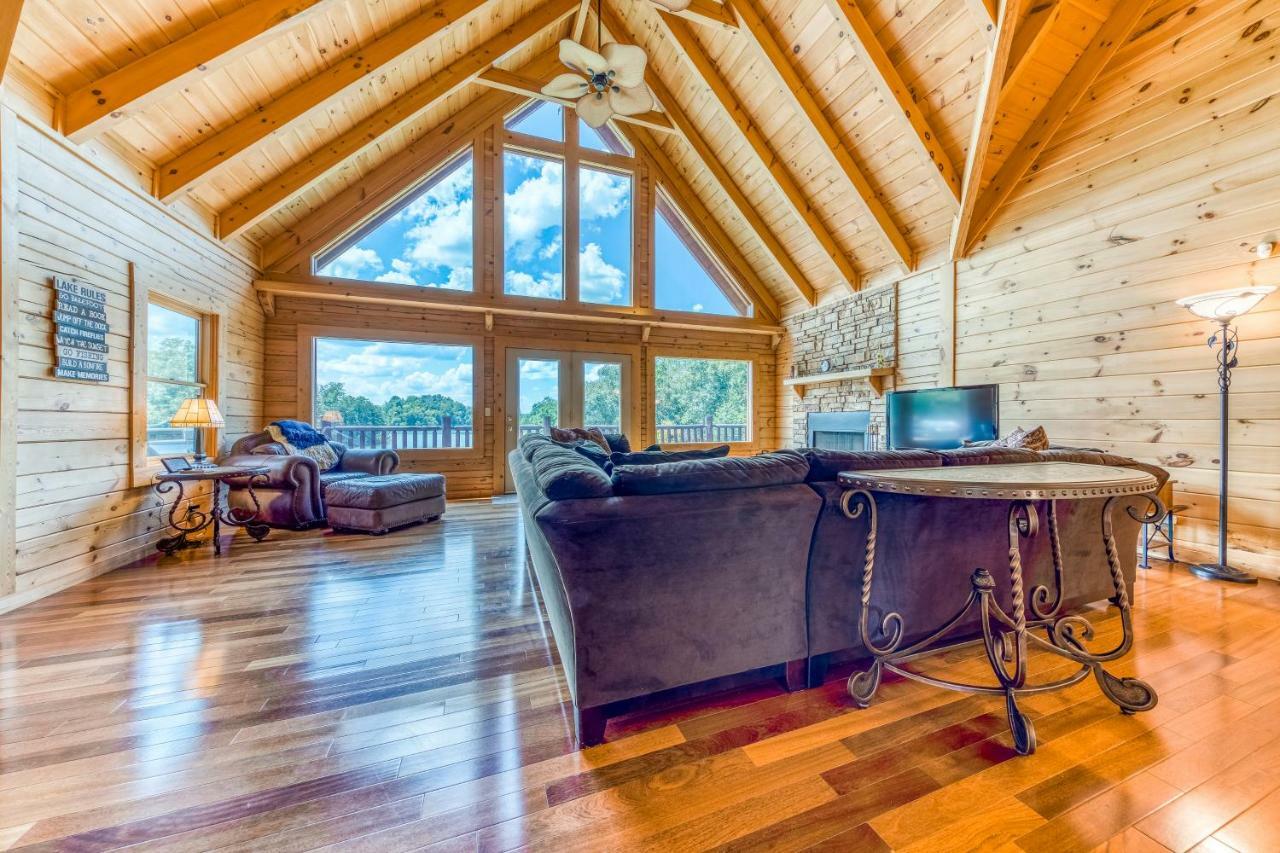 Majestic Lakefront Lodge Sevierville Extérieur photo