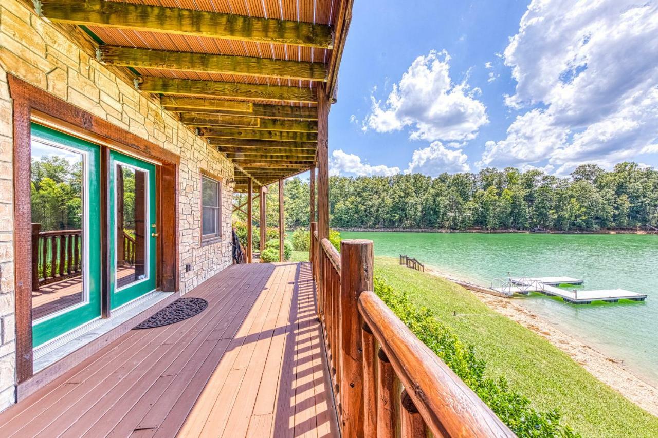 Majestic Lakefront Lodge Sevierville Extérieur photo