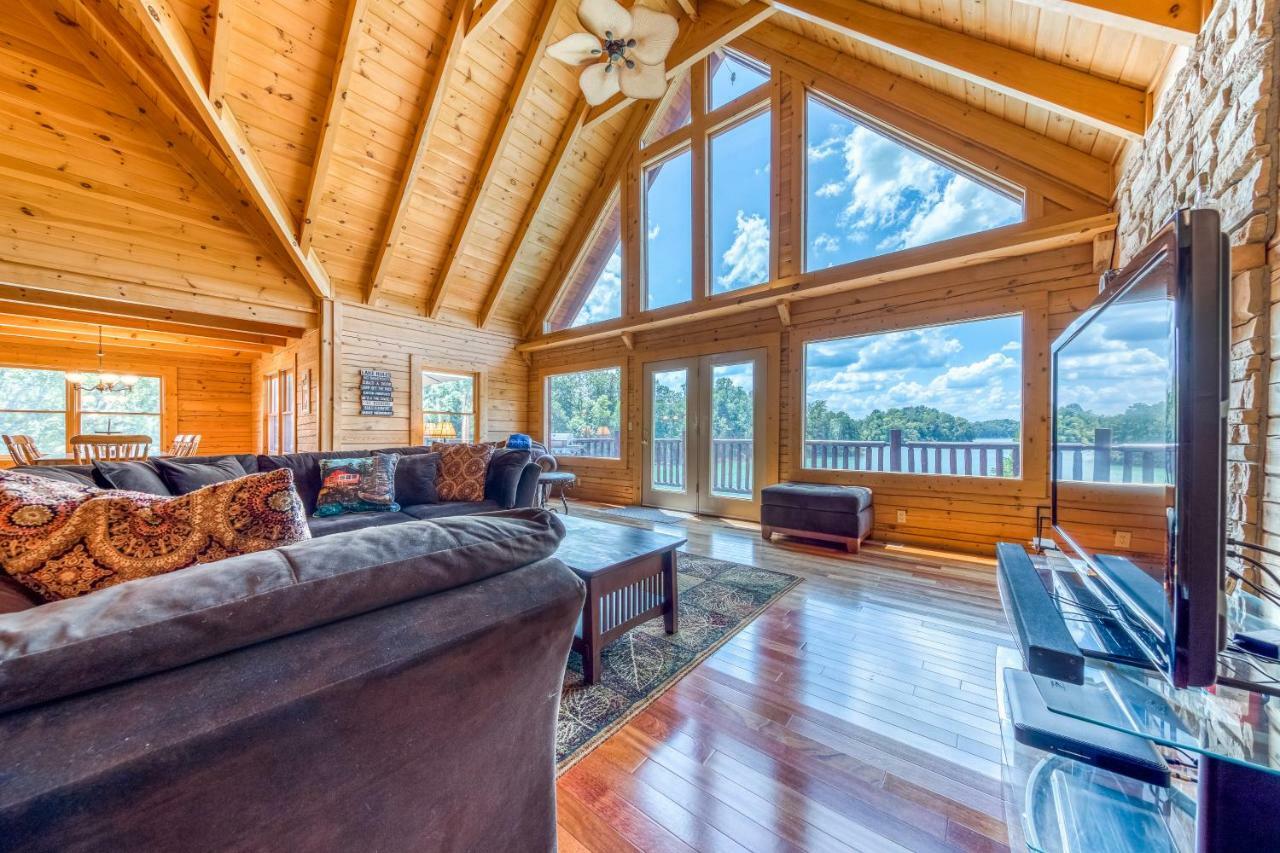 Majestic Lakefront Lodge Sevierville Extérieur photo