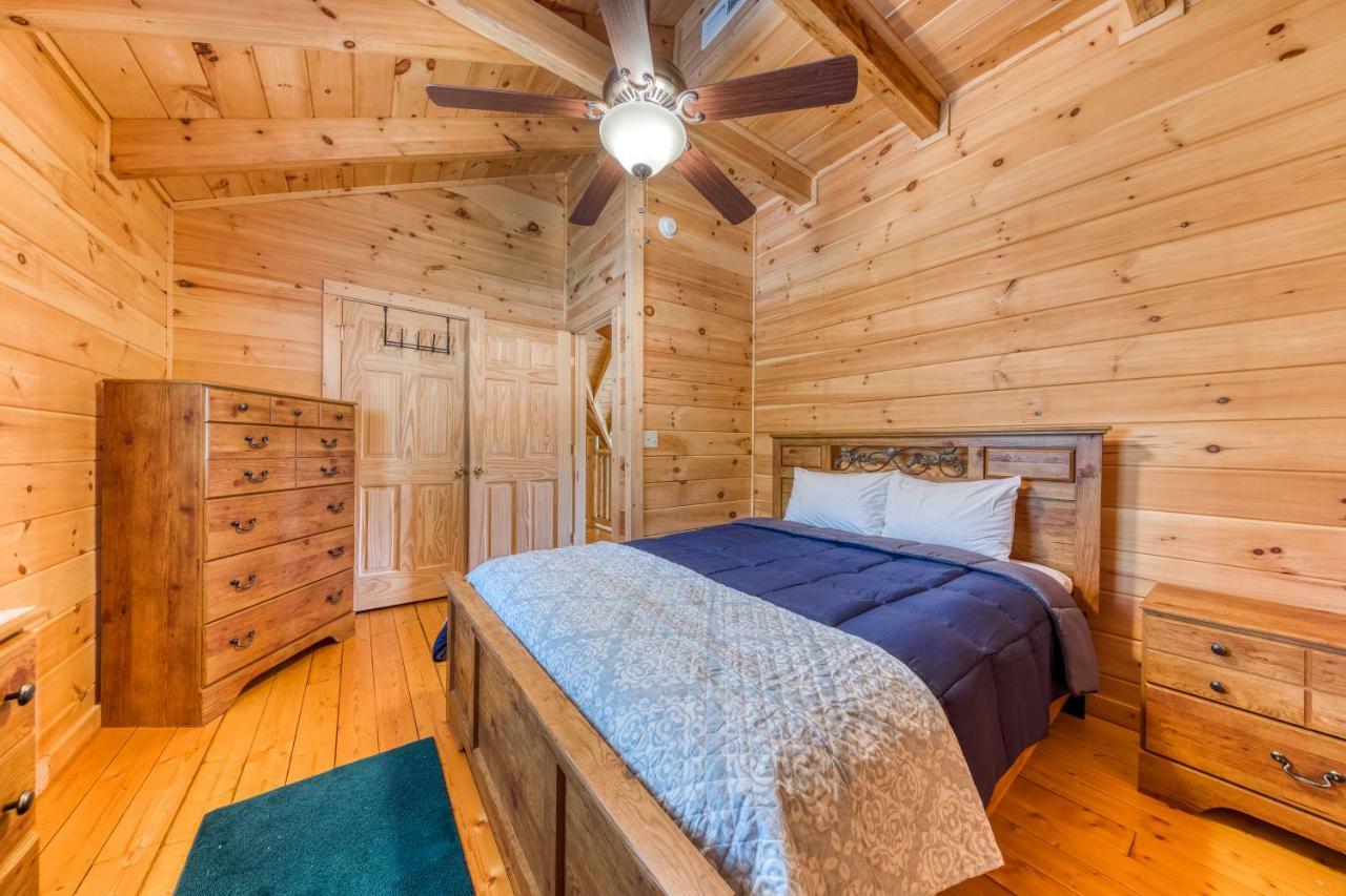 Majestic Lakefront Lodge Sevierville Extérieur photo