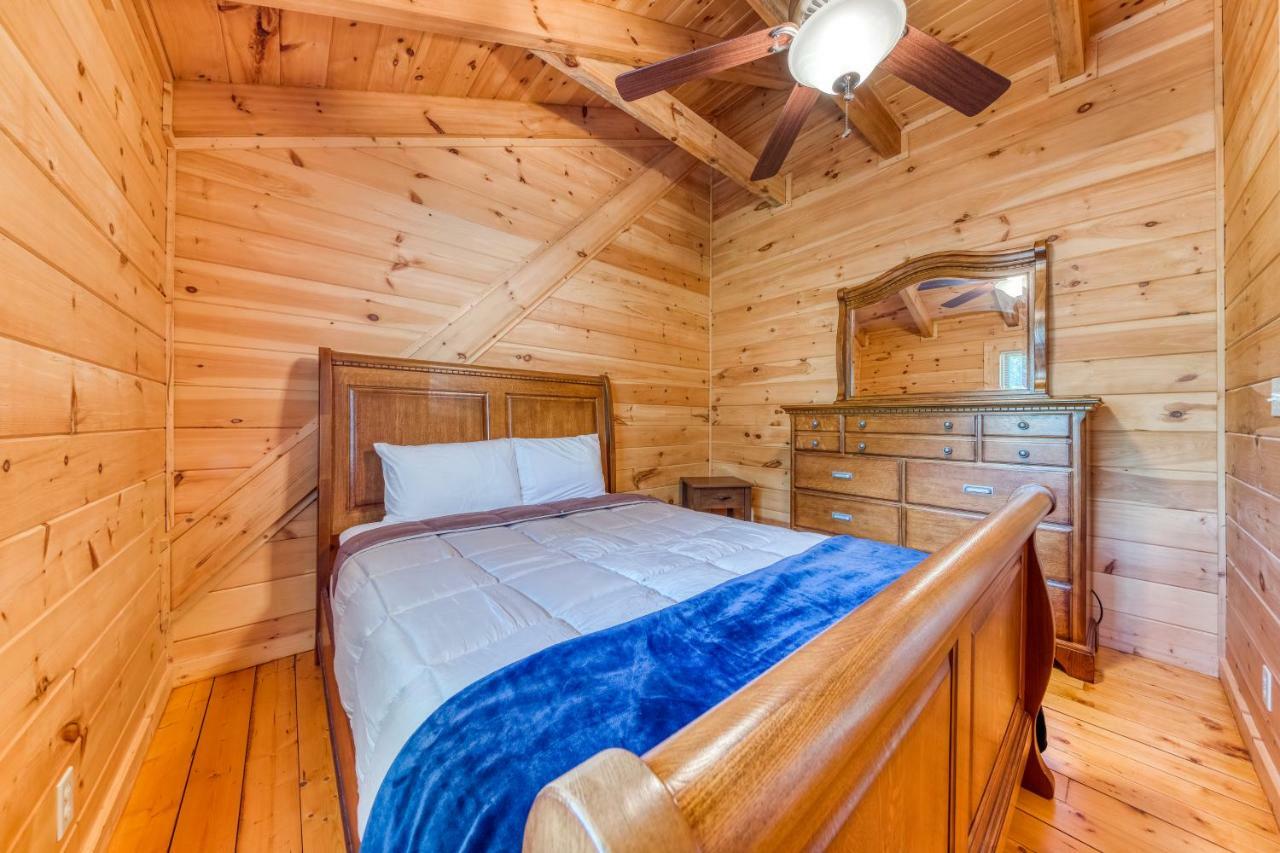 Majestic Lakefront Lodge Sevierville Extérieur photo