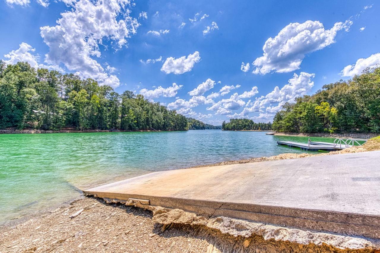 Majestic Lakefront Lodge Sevierville Extérieur photo