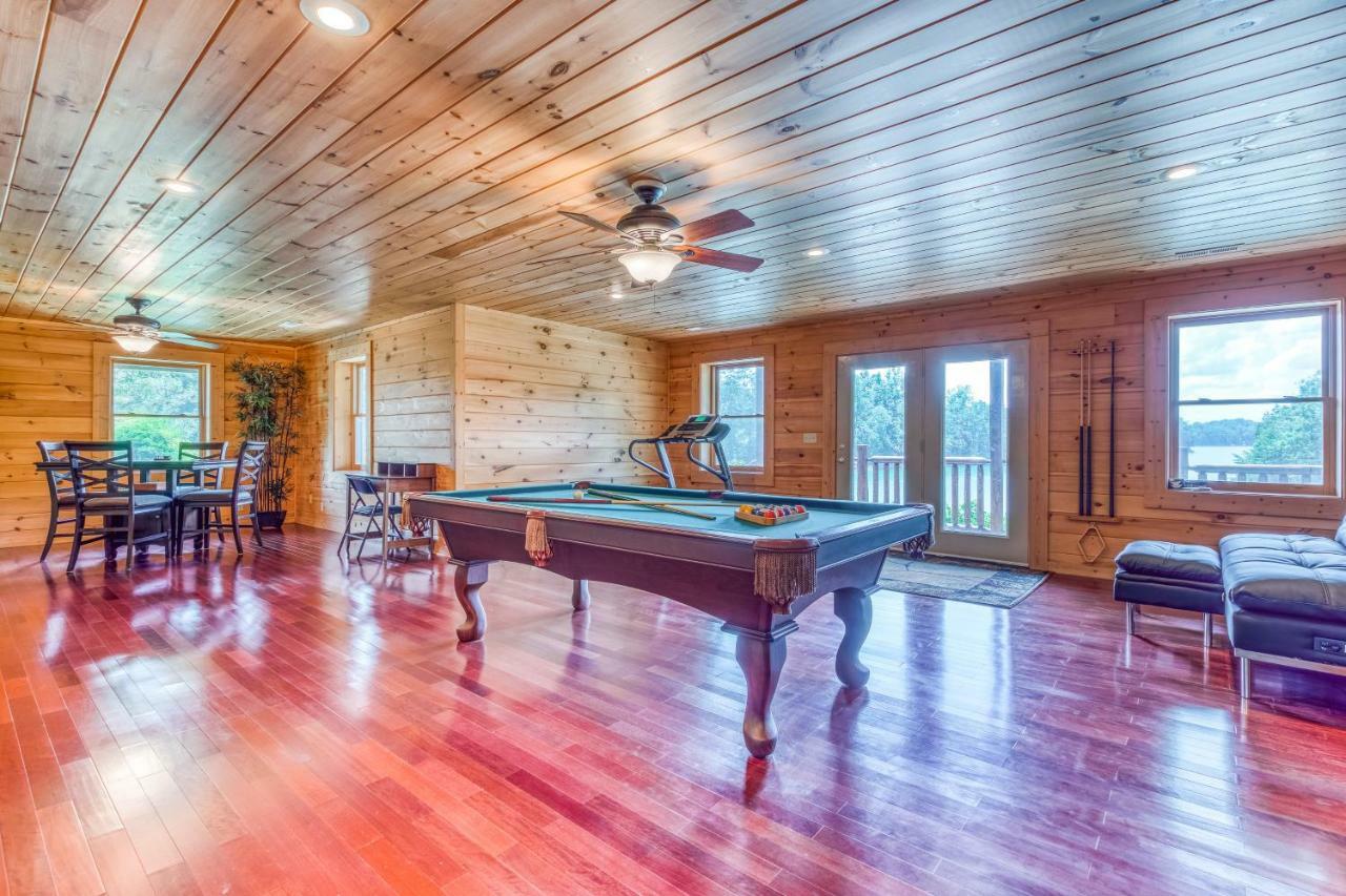 Majestic Lakefront Lodge Sevierville Extérieur photo