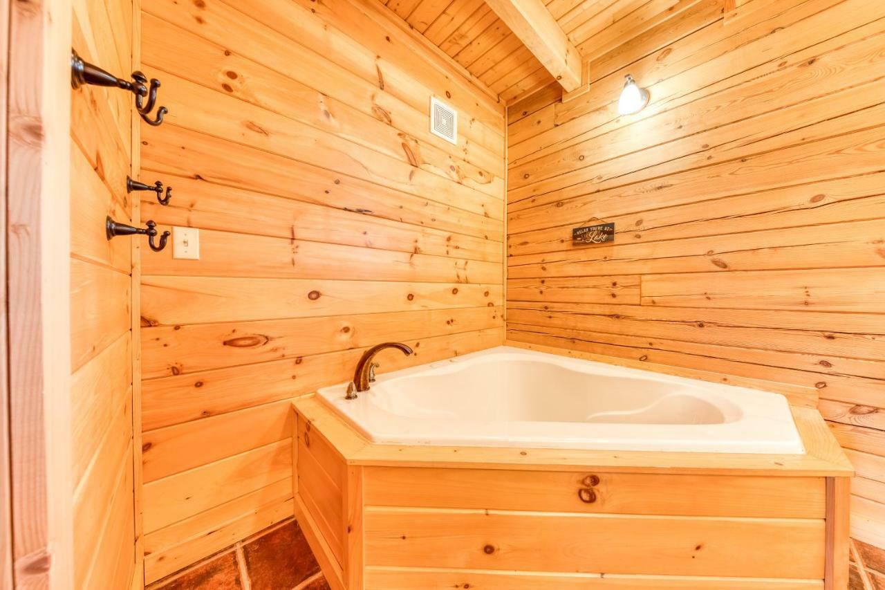 Majestic Lakefront Lodge Sevierville Extérieur photo